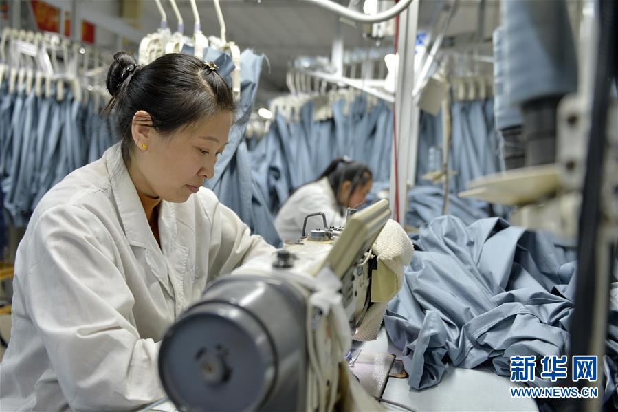 服装纺织加工：从面料到成衣的产业链协同与质量管控逻辑