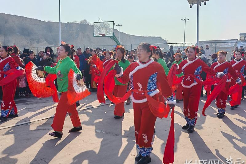 蔚县：社火闹新春 古城年味浓