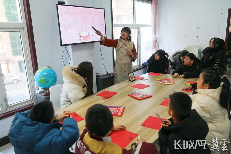 张家口市桥东区：学非遗 迎元宵