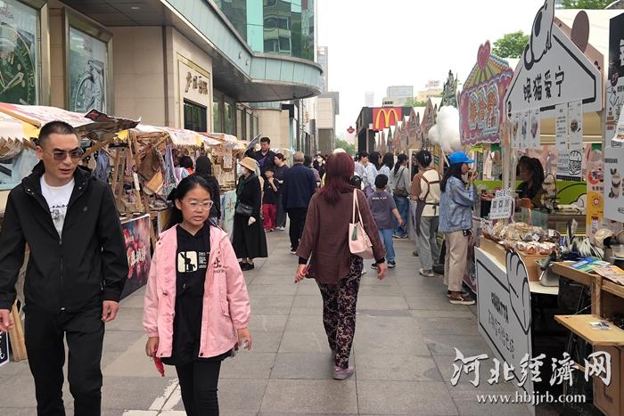 河北：“五一”假期消费热力足 零售和餐饮销售总额同比增35.22%