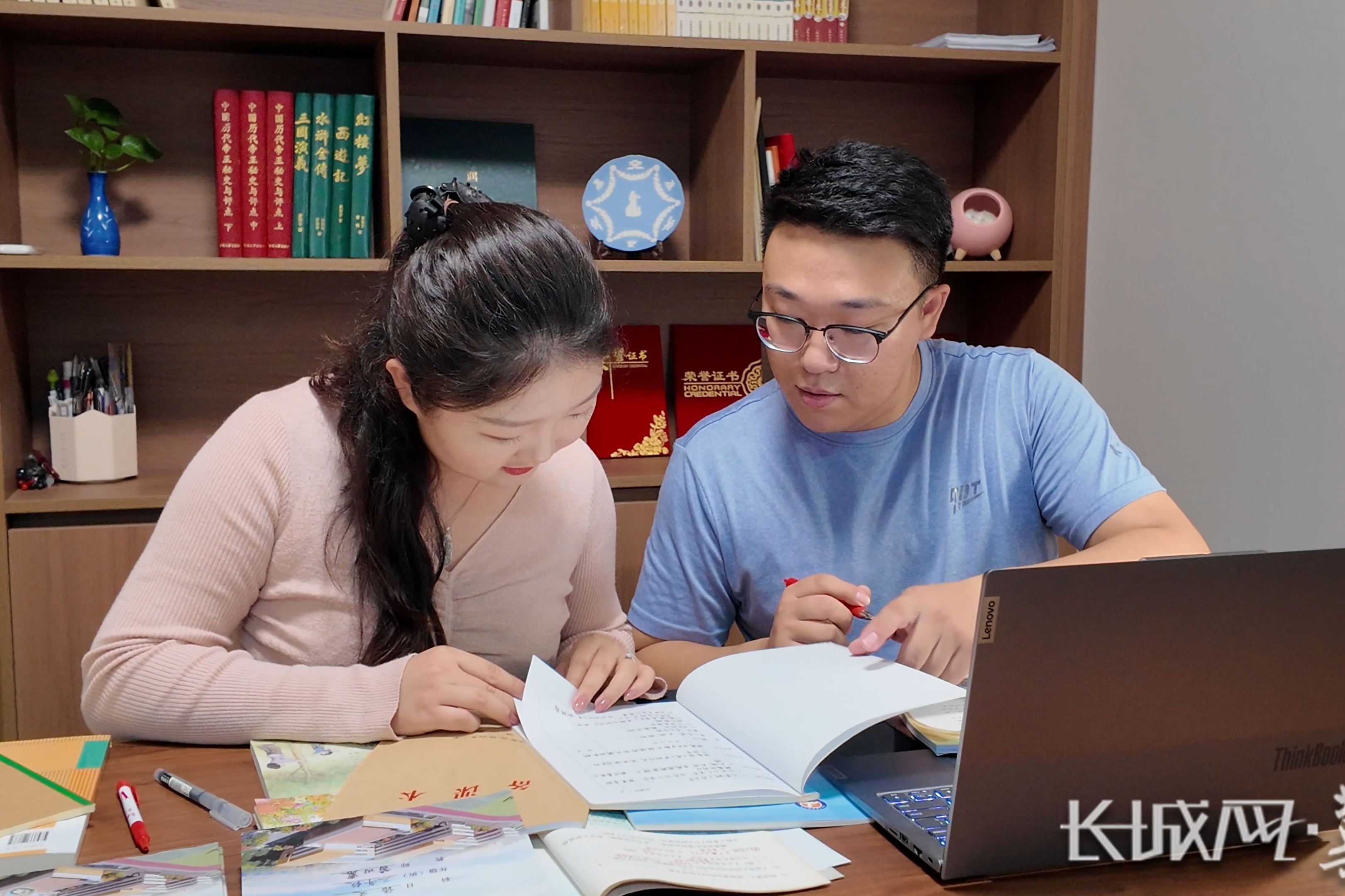 雄安教师夫妻：把青春“种”在雄安校园里