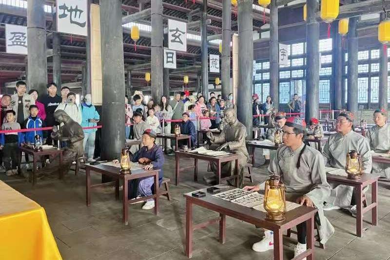 古城定州“双节”文旅出新 多元业态带火“宝藏小城”