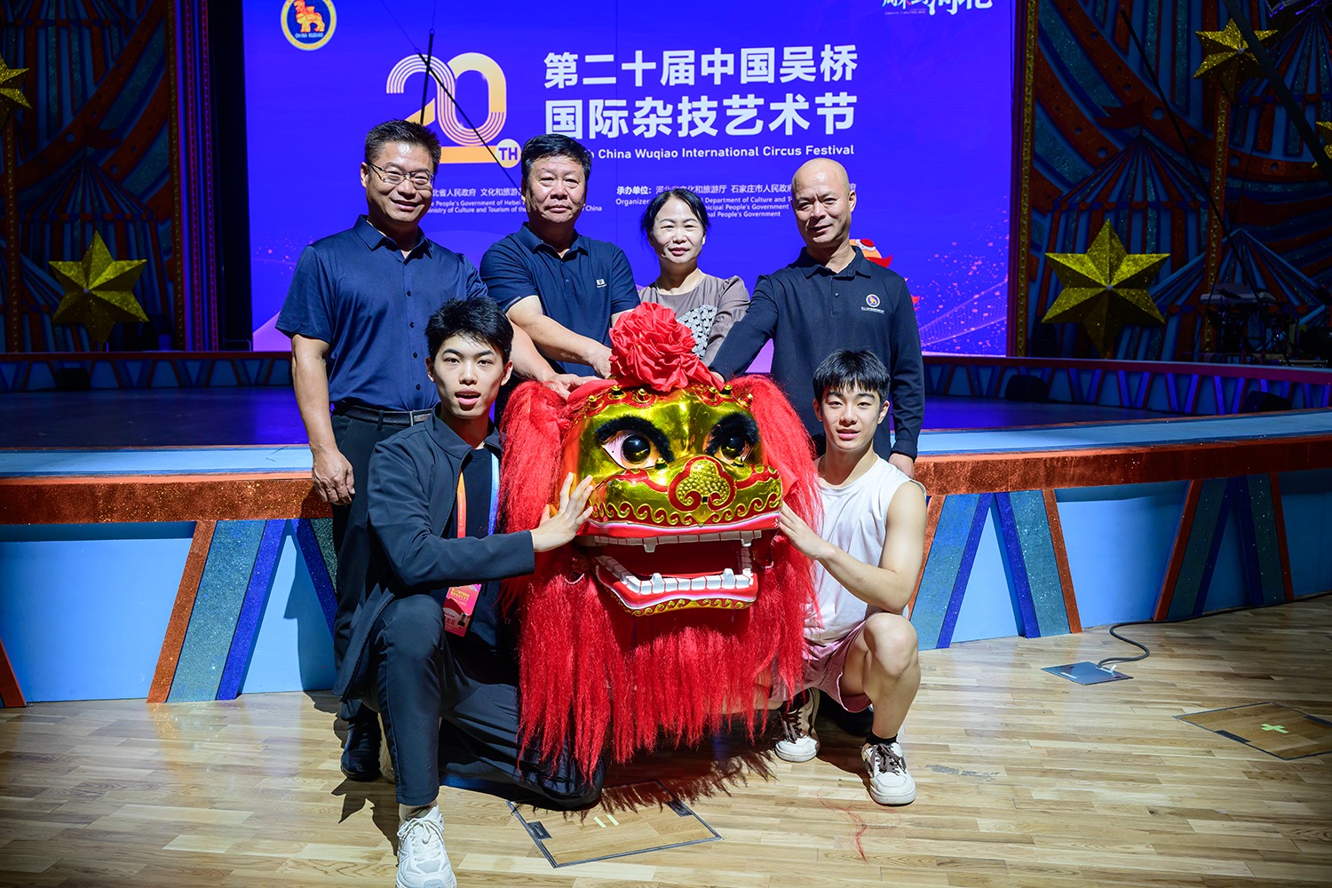 吴桥秀场·组图 | “金狮”盼“金狮”