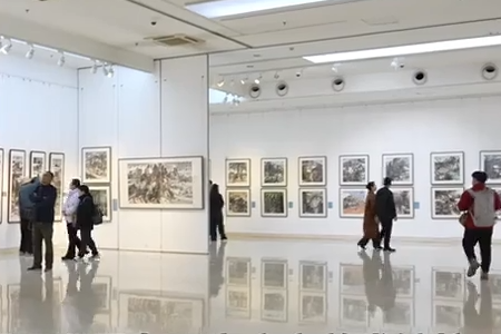 “碧湖映雪”中国画巡展在石家庄市美术馆拉开帷幕