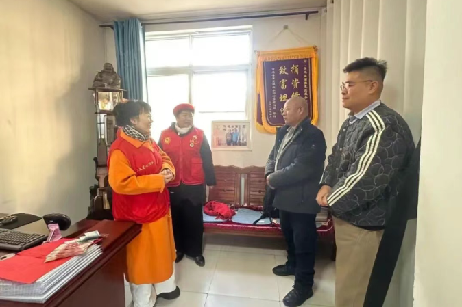 一群人暖心奔赴