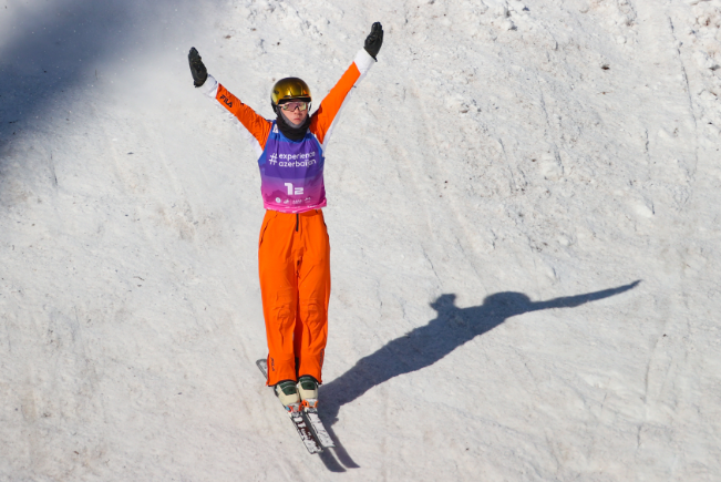 自由式滑雪空中技巧世界杯 中国男队摘金夺银