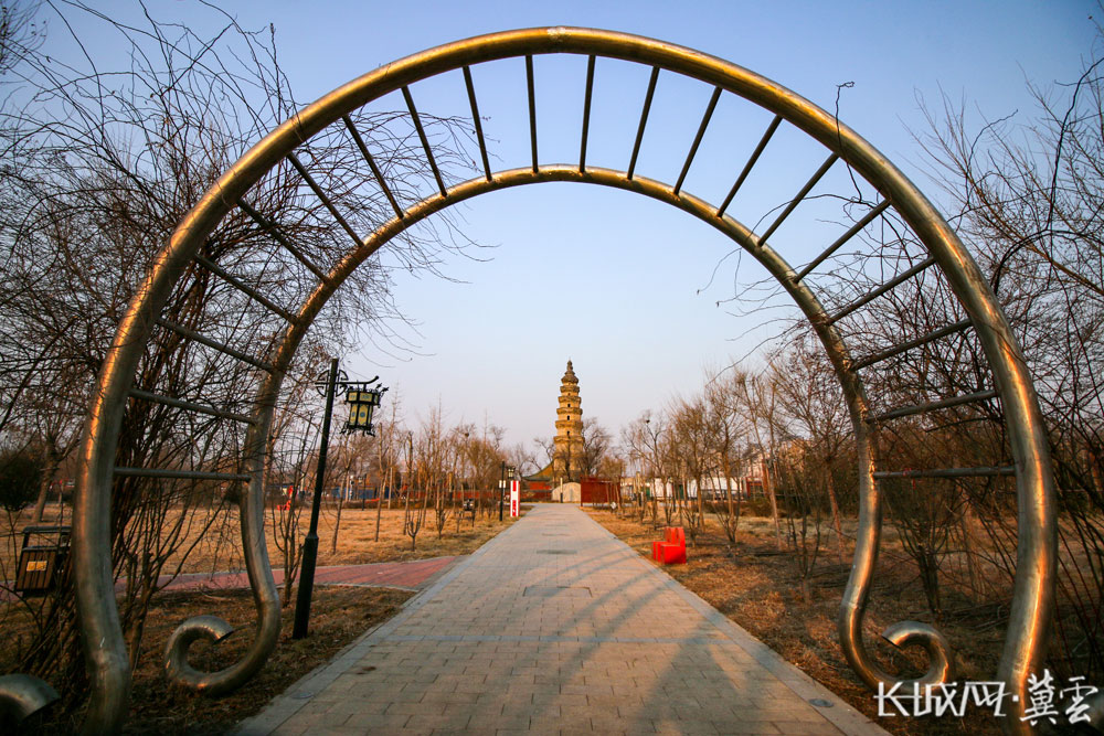 组图|河北衡水:晨曦中的千年古建筑