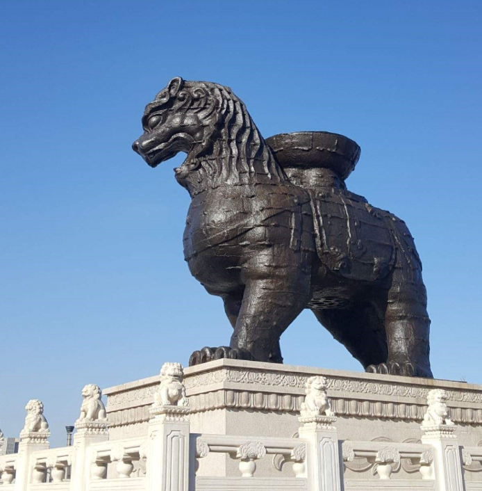 掛畫 鐵獅子