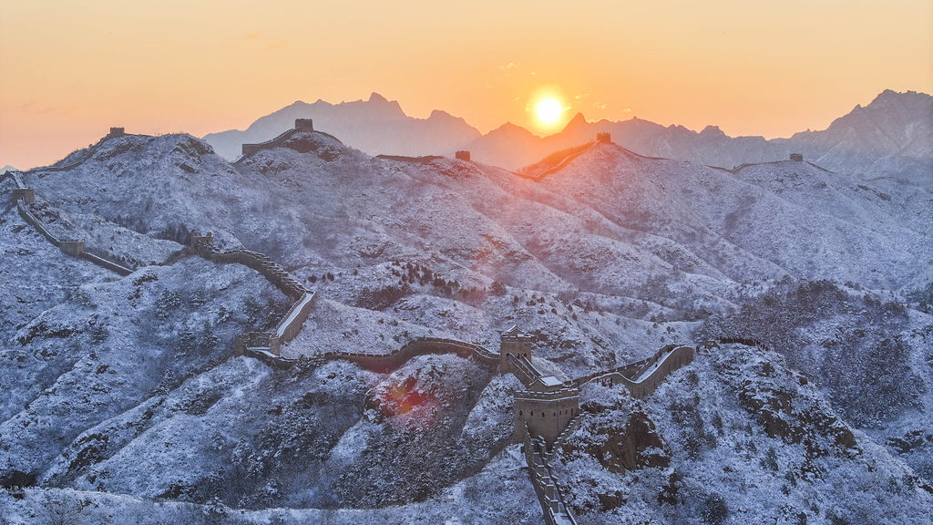 春雪金山岭