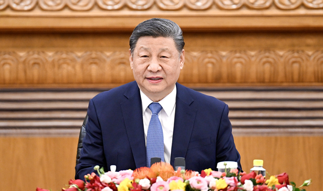 习近平会见国际工商界代表