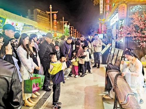 小巷烟火气 最抚凡人心