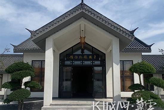 文物里的廉洁故事丨石碑载安澜 雕塑映民心