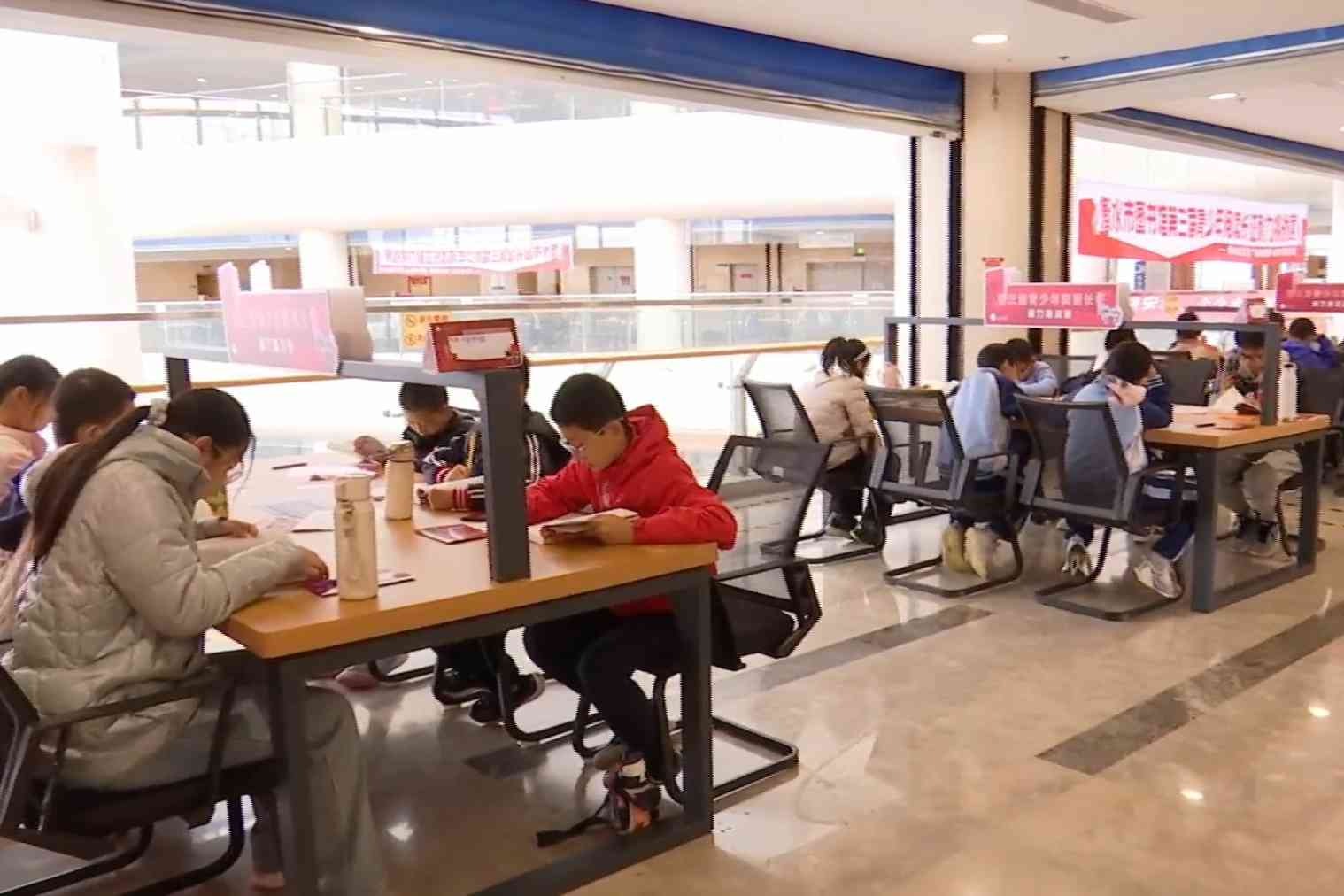 衡水市图书馆开展第三届青少年阅读长征耐力挑战赛 红色阅读伴成长