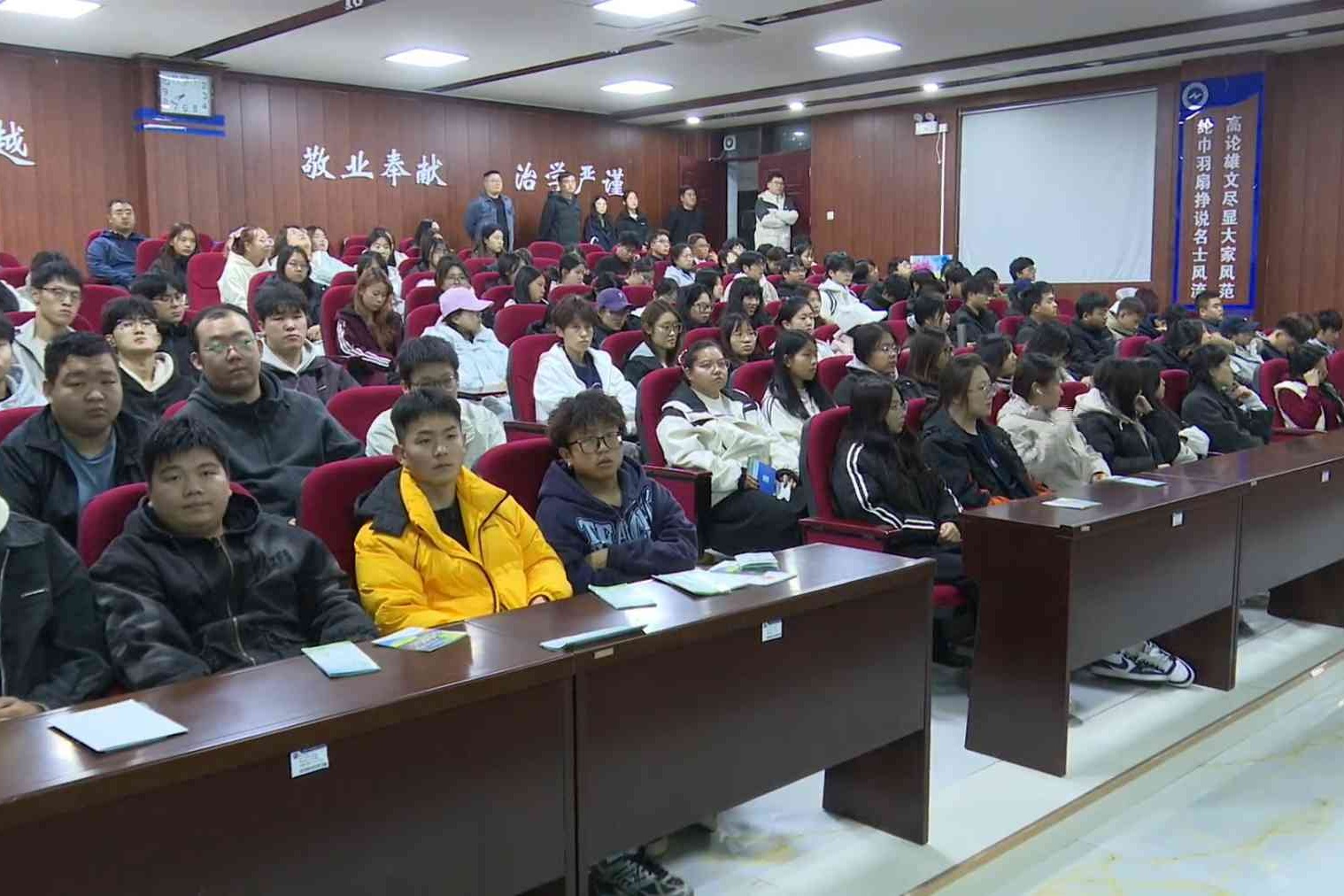 海绵城市进校园 以多元科普解锁城市“吸水”密码