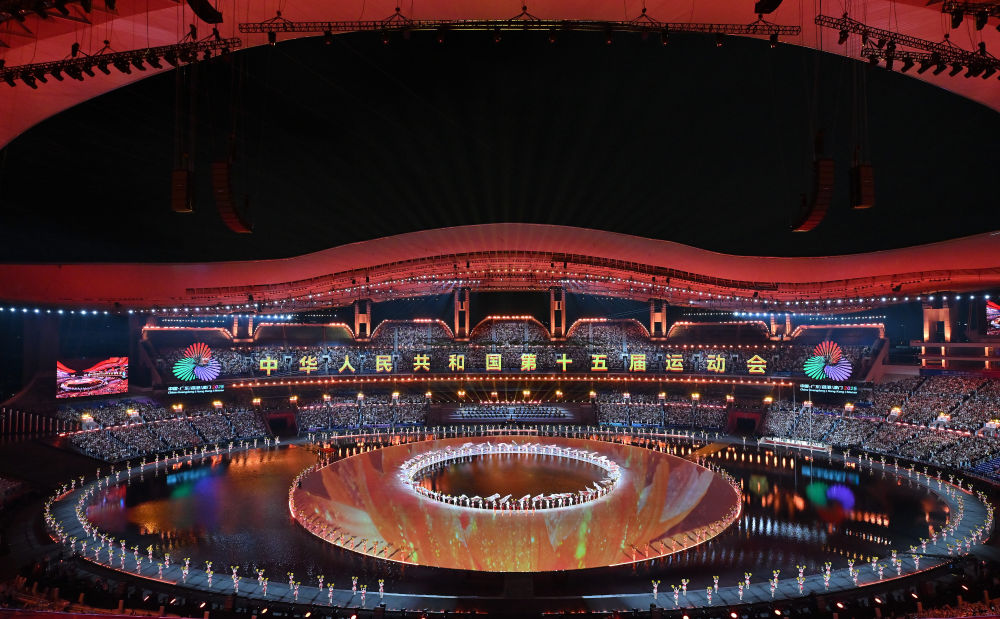 当千年句鑃遇见未来｜人机协奏全运会开幕式