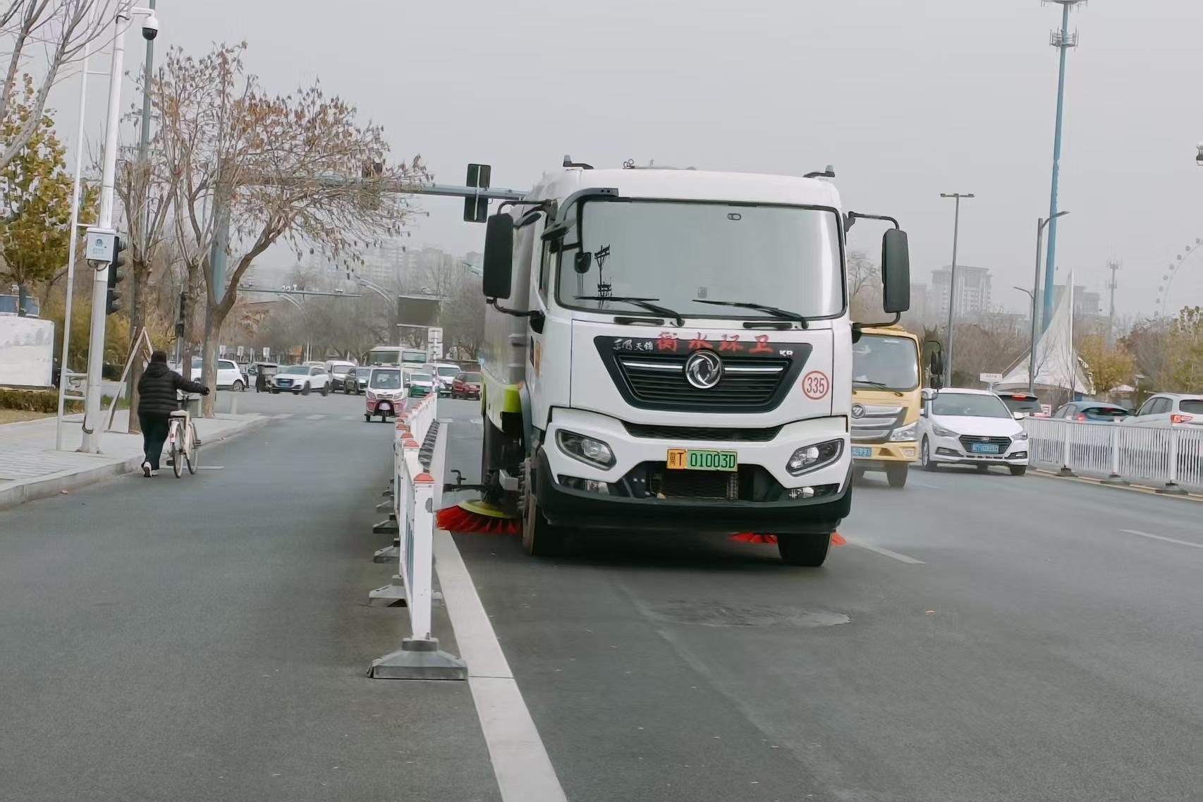 衡水市区环卫作业开启“冬季模式”