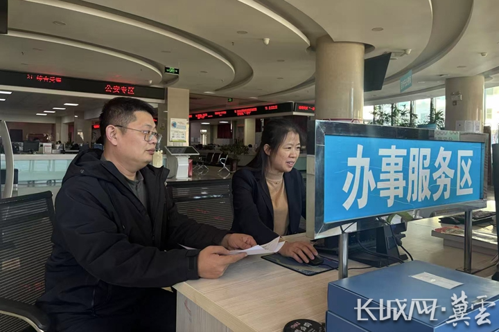 从“多次跑”到“一次办” 遵化行政审批局“家人式”服务获企业点赞