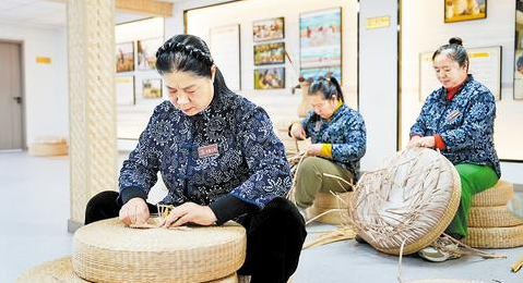 淀边小蒲草 “编”出创富梦