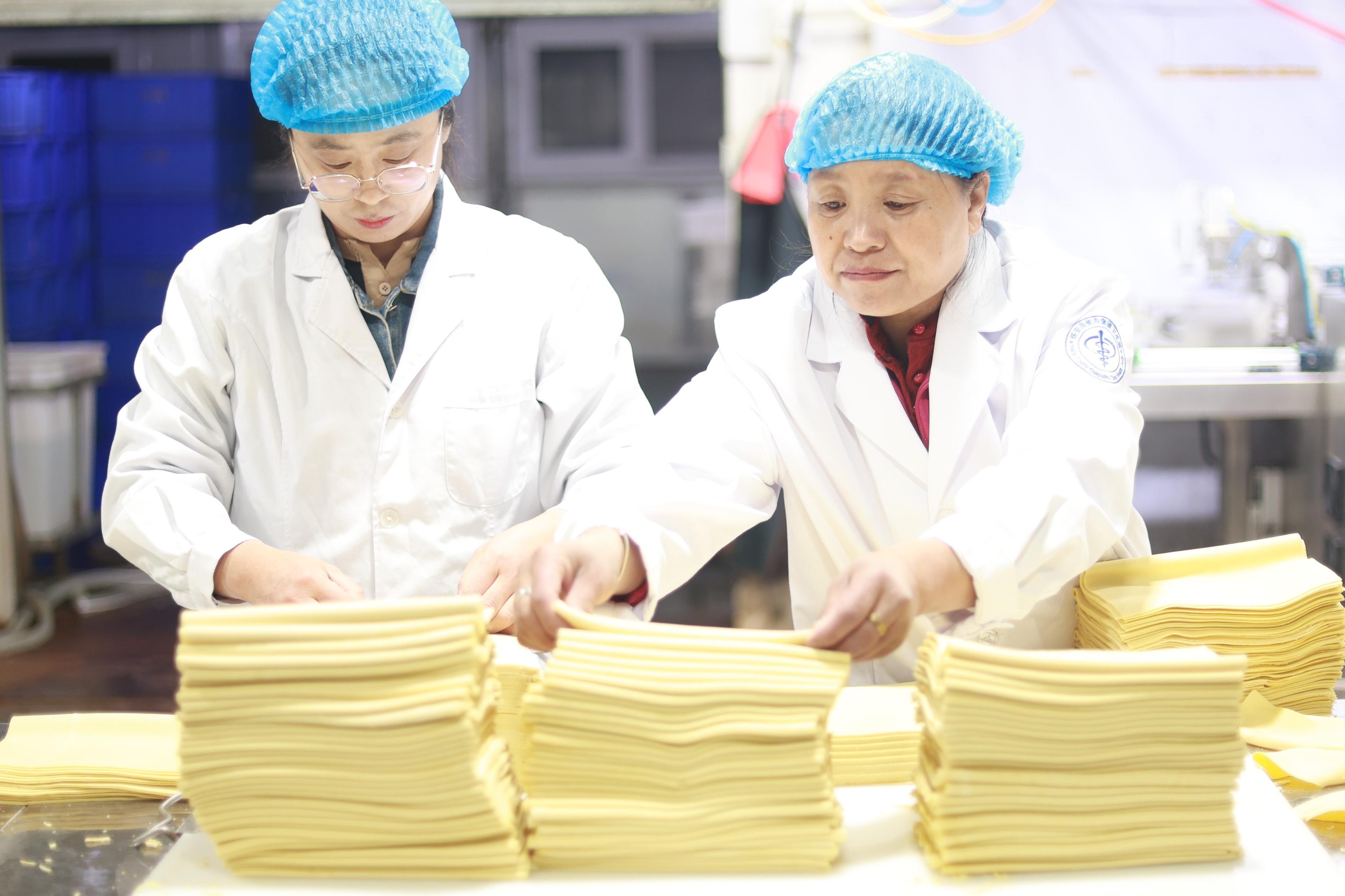 彩票公益金项目助力张家口市怀安县豆腐皮产业升级