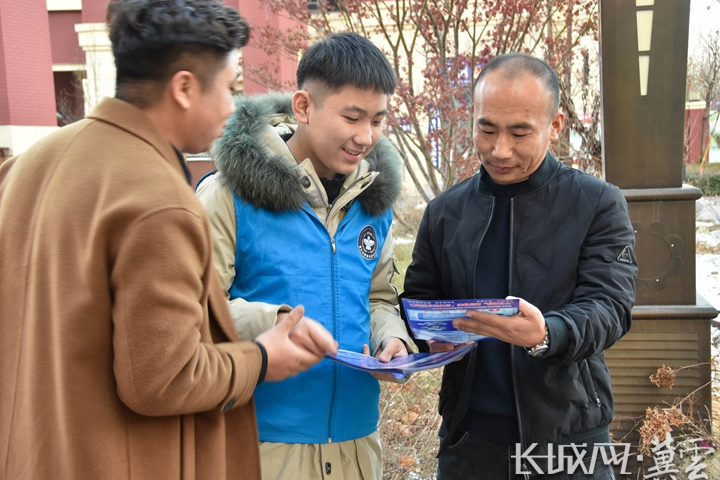 遵化市开展禁毒防艾文艺演出进校园活动