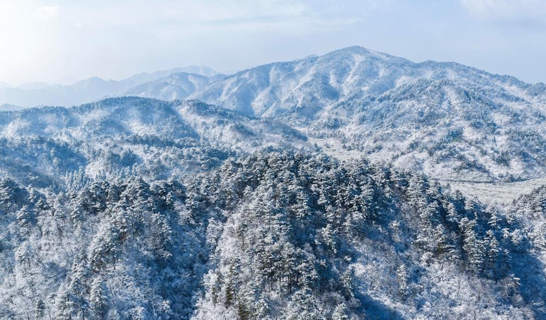 杭州临安：雪后初晴 银装素裹