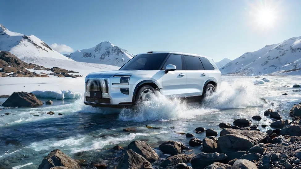 订单量持续火爆！极氪9X发布行业最高标准等车权益