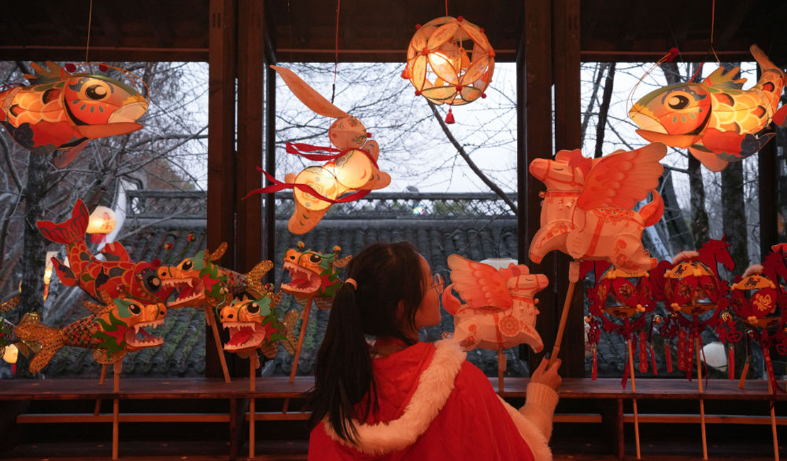 杭州：西溪灯会开启