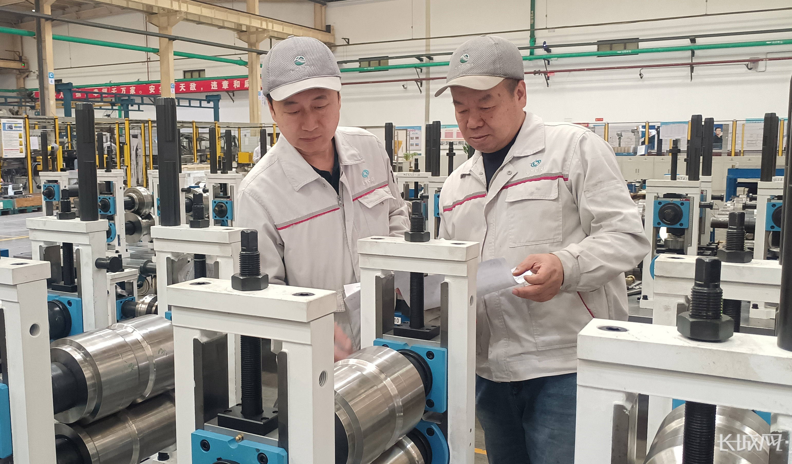 代表委员履职故事丨武春虎：培养更多高技能人才