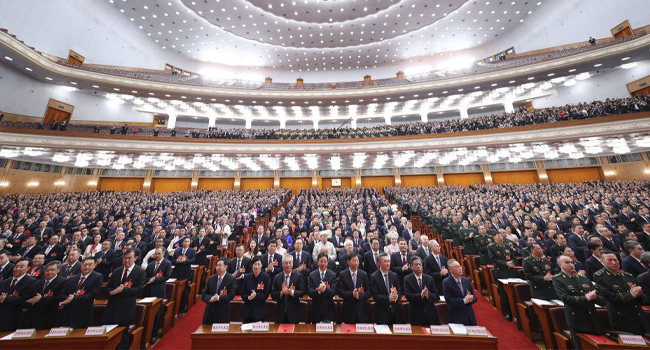 新华图讯丨十四届全国人大四次会议举行闭幕会