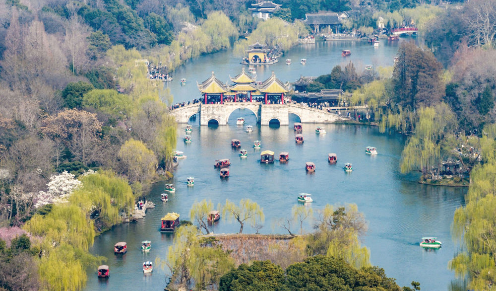 春满山河 人间正暖