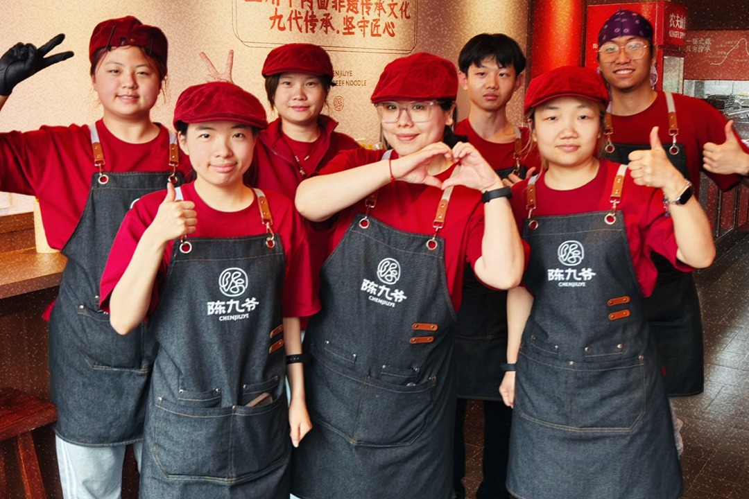 亚彬·陪你看见 | “如果有需要，请您轻拍我！”