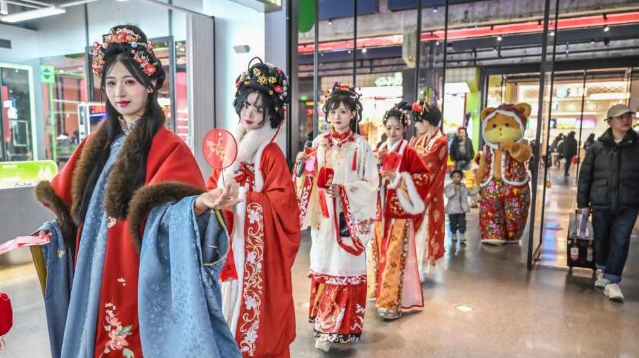 石家庄探索工业遗存保护利用新路径：修旧如旧 老厂房“长”出新业态