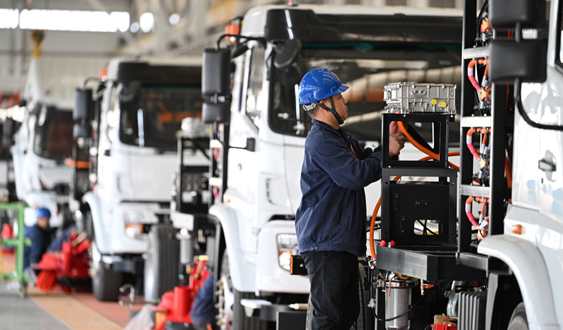 赶制订单生产忙