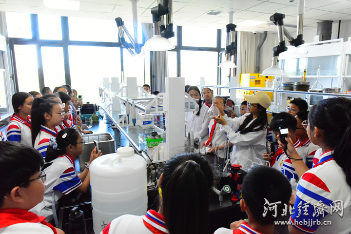 河北地质大学开展自然科学实验室开放日科普活动