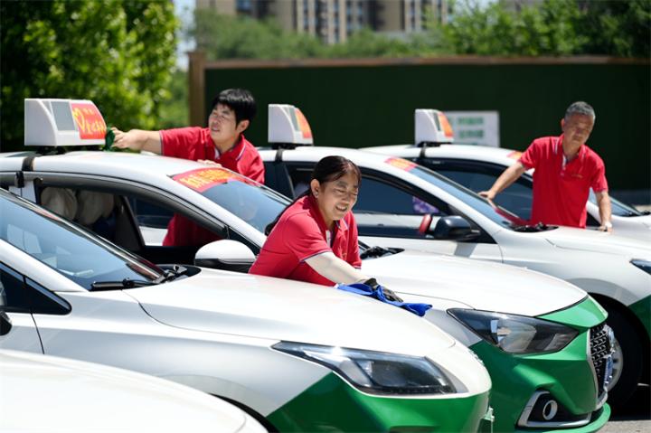 衡水：16年、700辆车，爱心送考暖全城