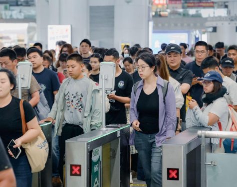 长三角铁路今日预计发送旅客348万人次 午后迎首波客流小高峰