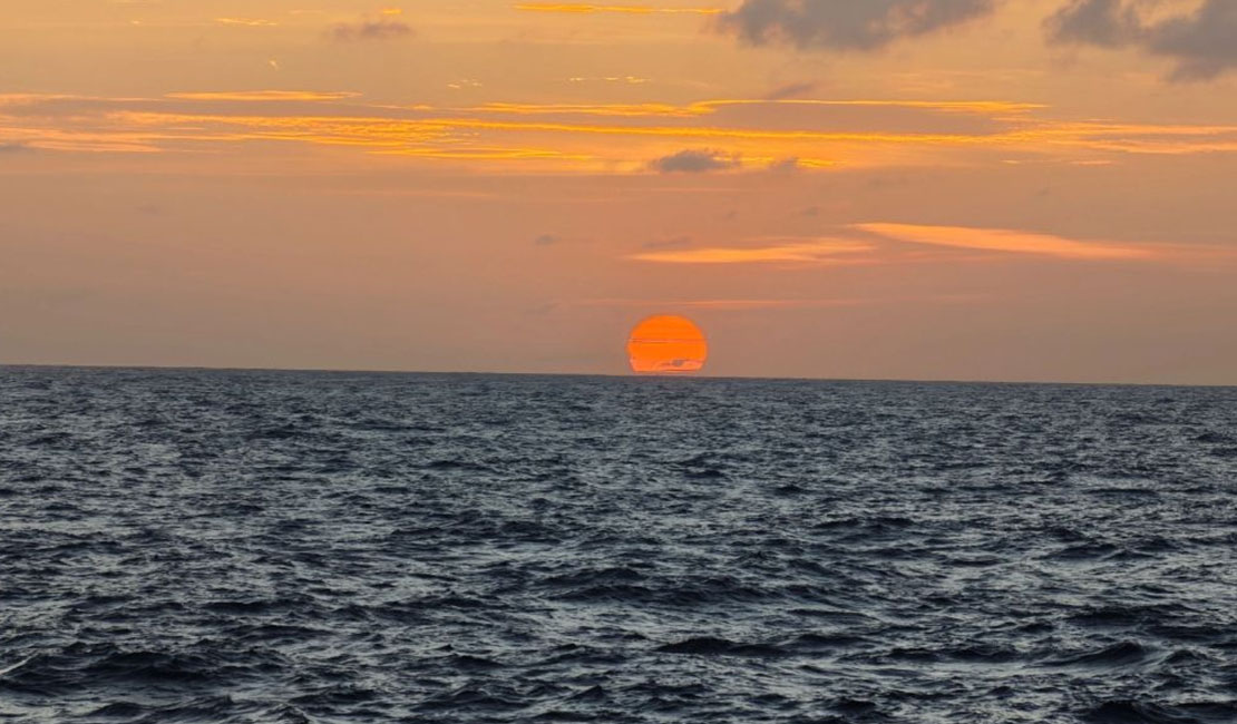 海上夕阳美