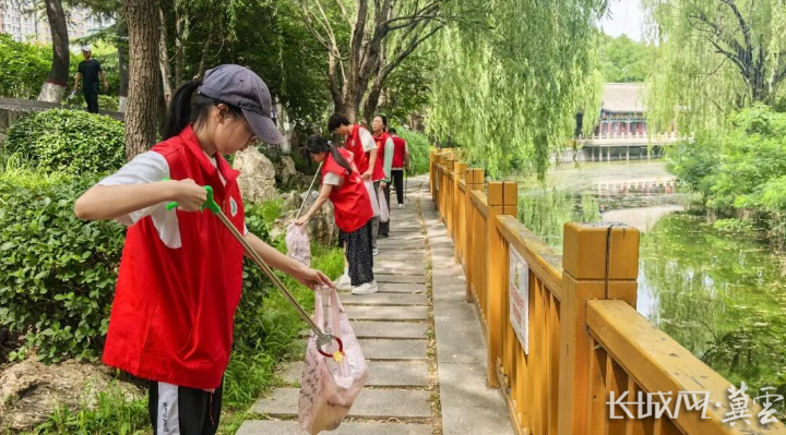小行动汇聚大力量 保定掀起环保青春建功热潮