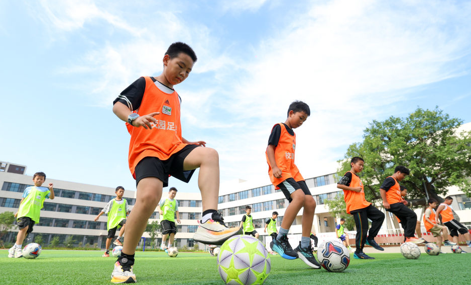 河北石家庄：免费托管解难题 多彩活动伴假期
