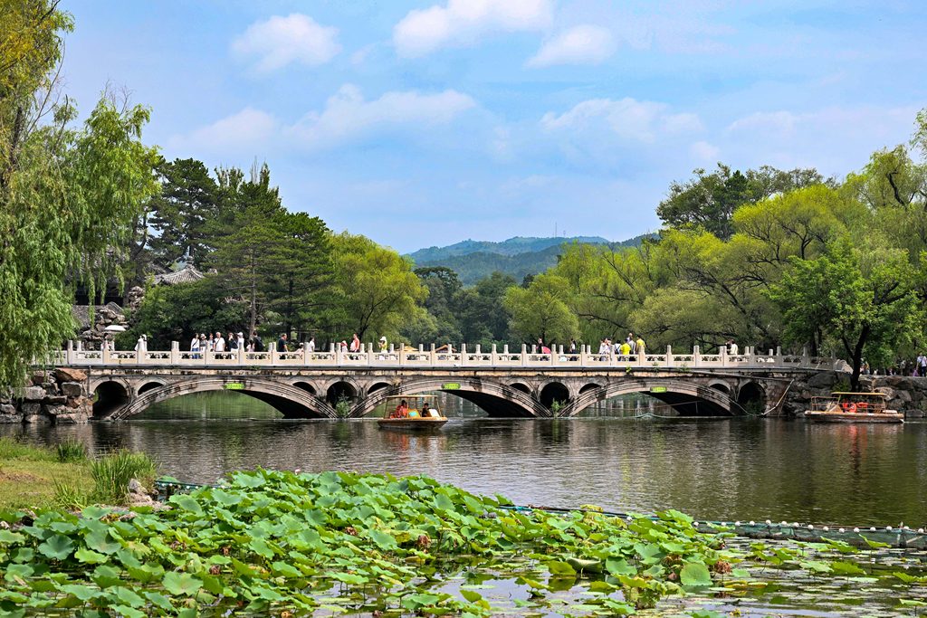 避暑山庄游兴浓