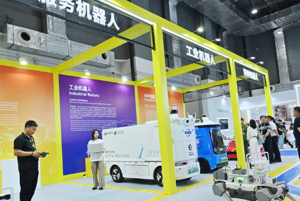 3300余件精品展现设计硬核实力！2026河北国际工业设计周活动启幕