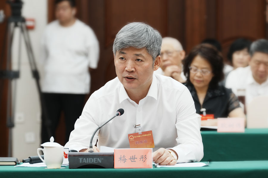 省生态环境厅厅长梅世彤回答问题