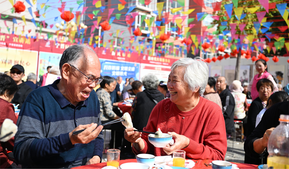 重阳敬老 情暖桑榆