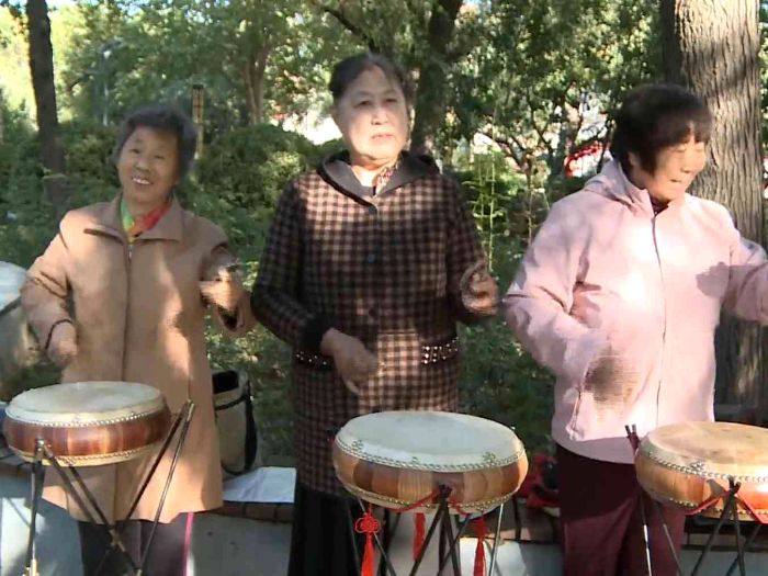 文化养老唱出民生新滋味